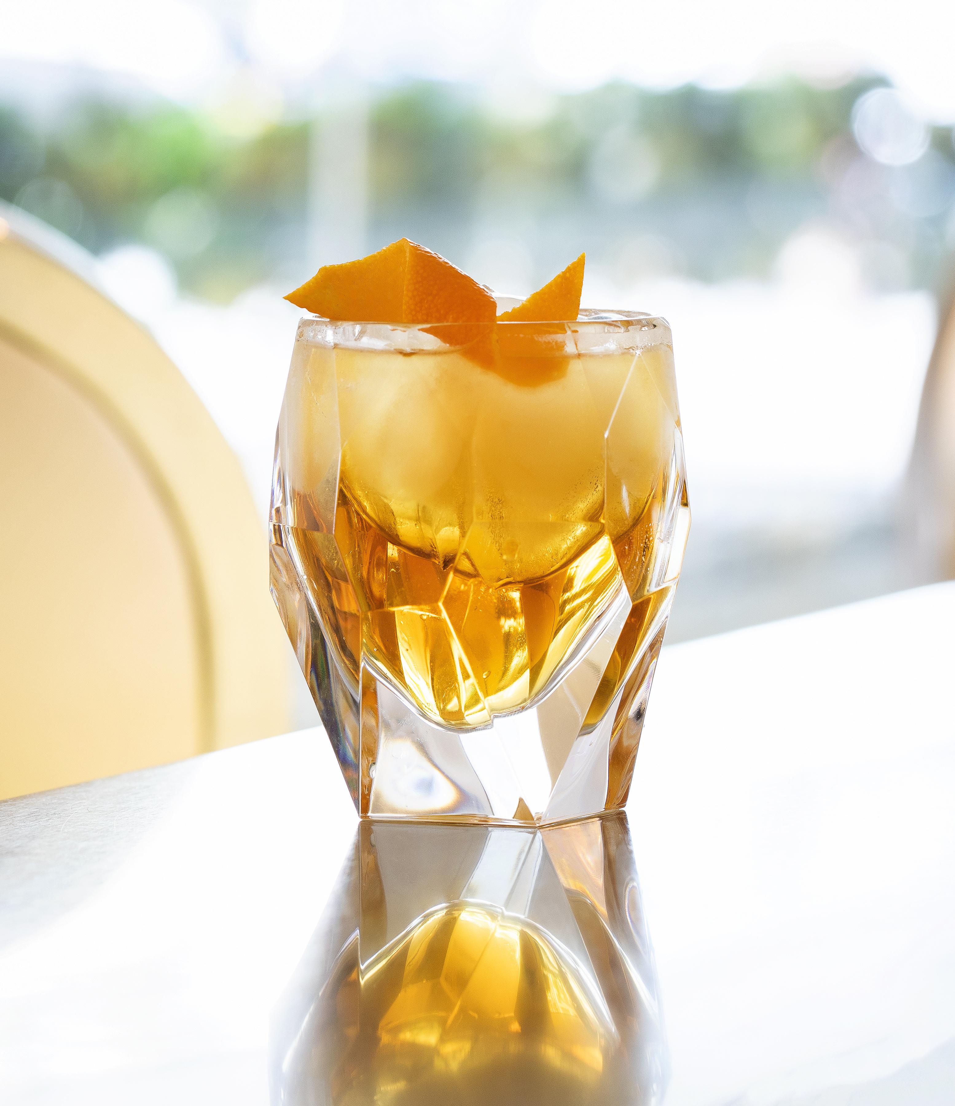 Sanderson Londra Exterior foto A glass of Old Fashioned