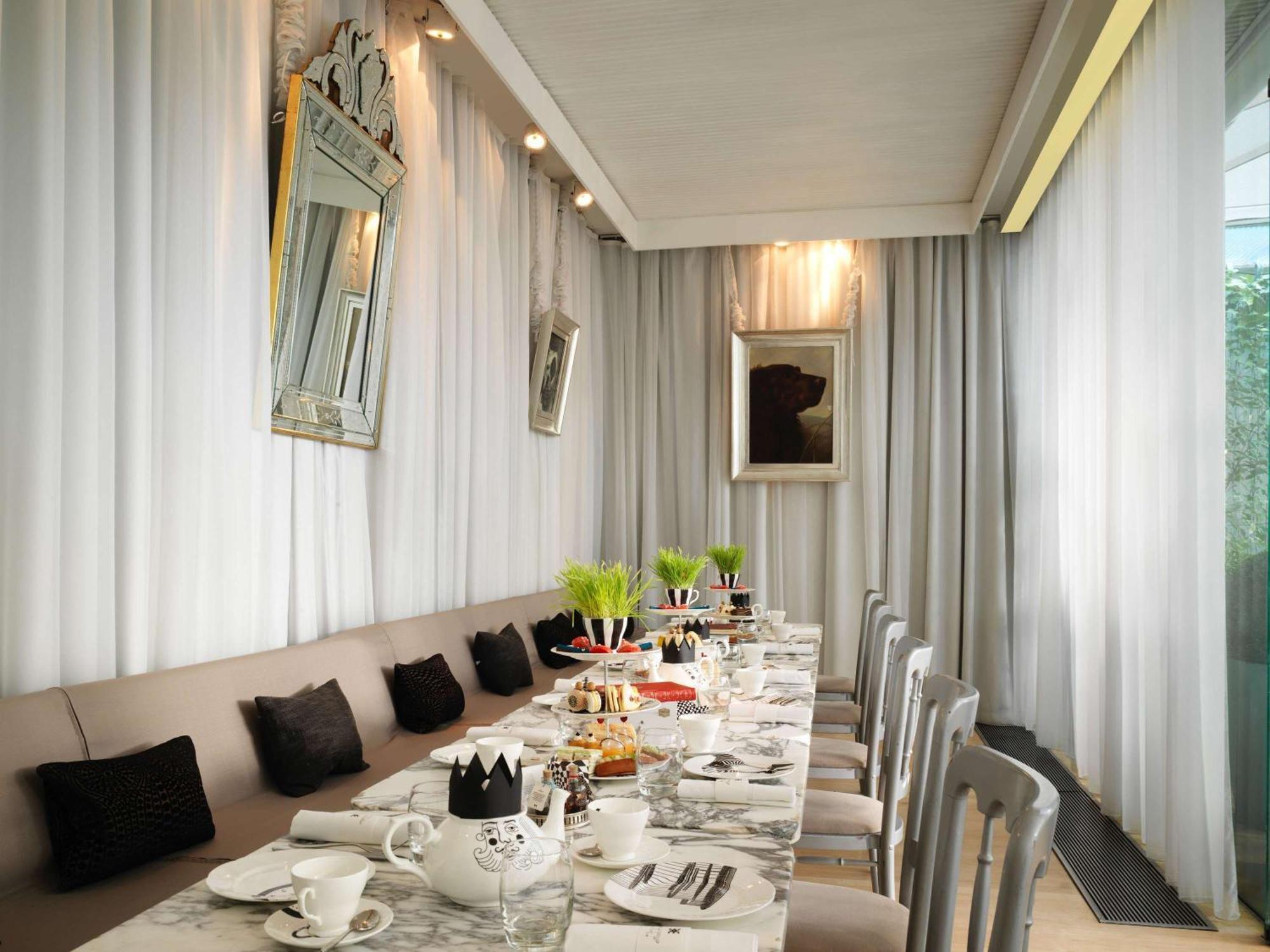 Sanderson Londra Exterior foto The interior of the restaurant
